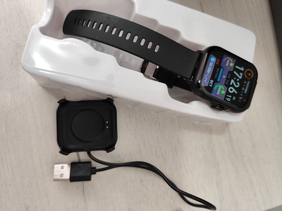 3 smartwatchuri de vânzare