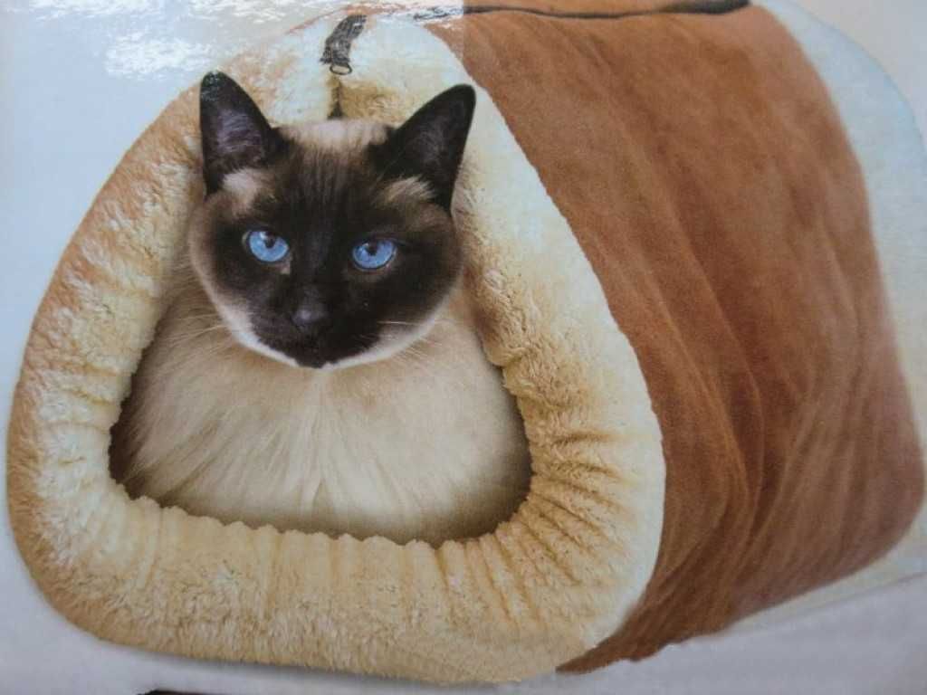 Функционално, сгъваемо одеяло за домашни любимци - кучета и котки.