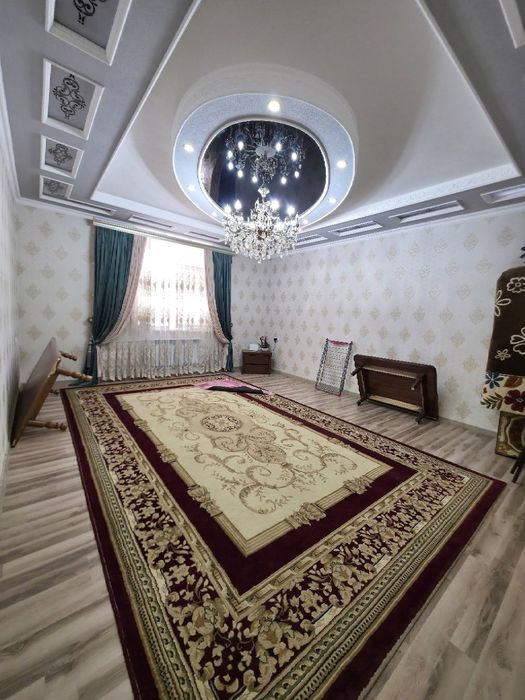 Yangi bozor xamroz oldida