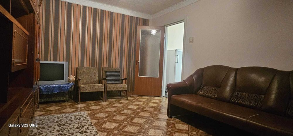 Bucuresti Piata Resita Strada Huedin 2 decomandate 64900 euro