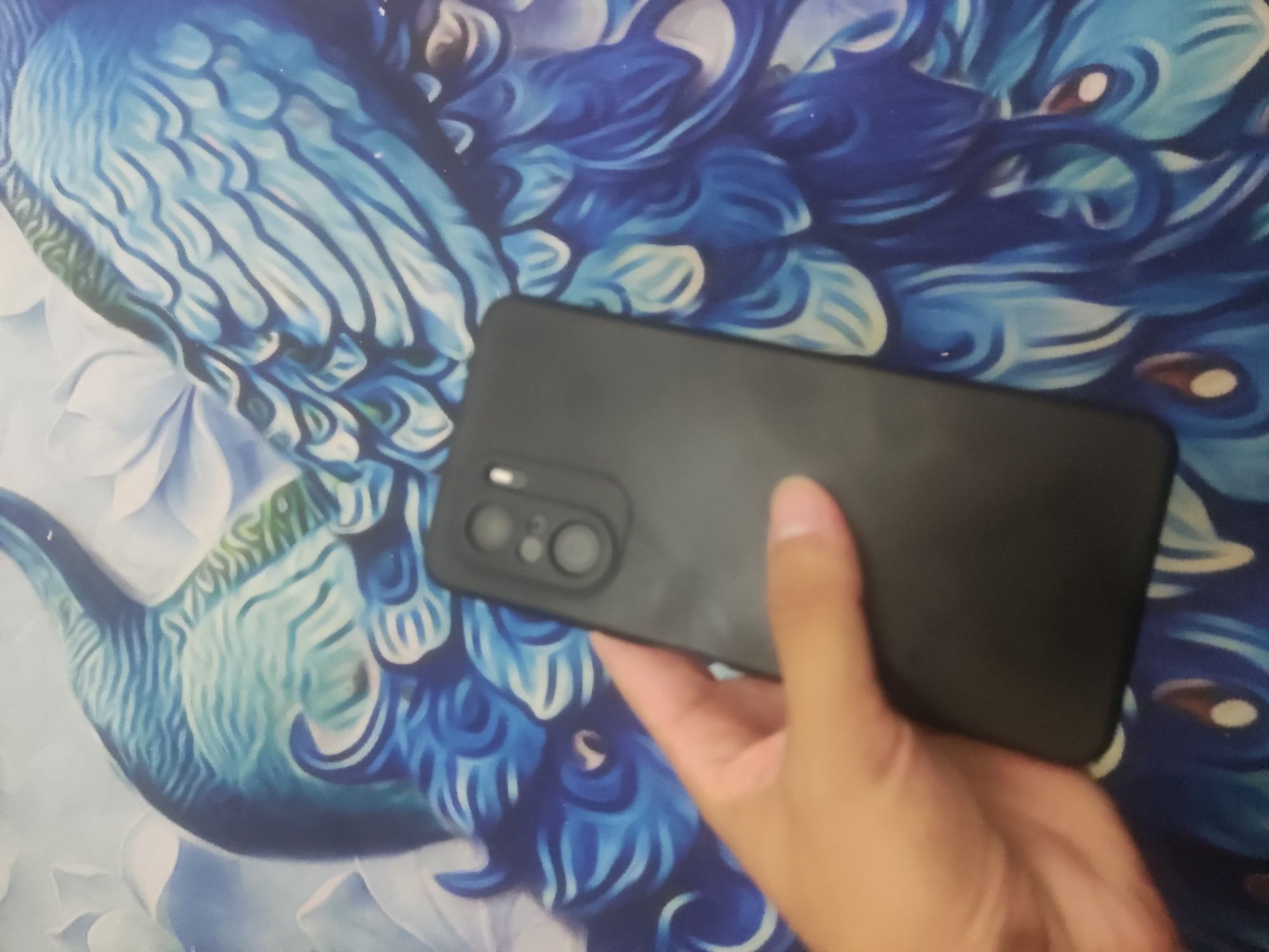 Poco F3 128 Gb sotiladi