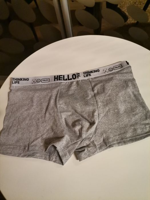 Vand boxeri pentru bărbați