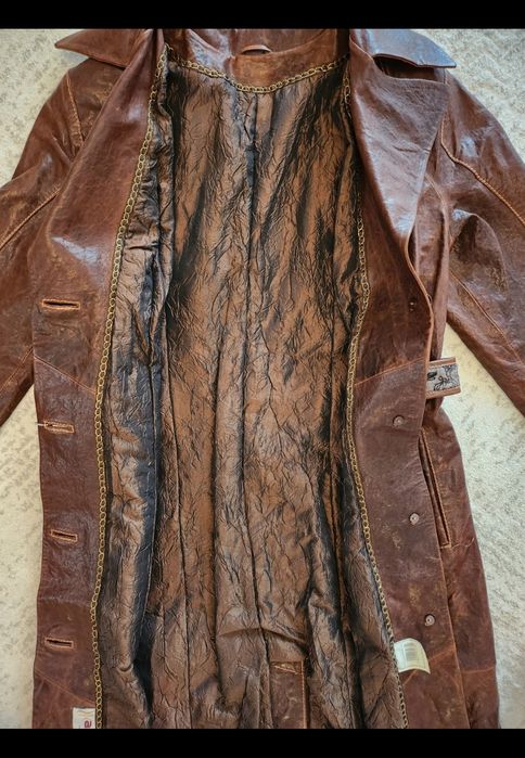 Haina de piele naturala