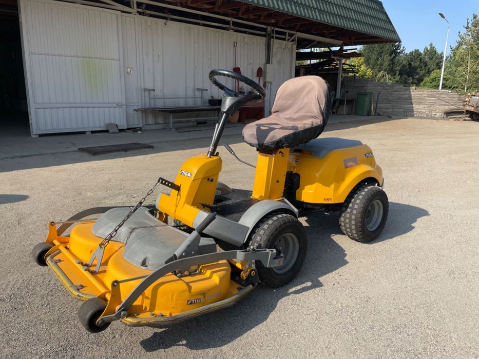 Газонокосилка тракторная STIGA