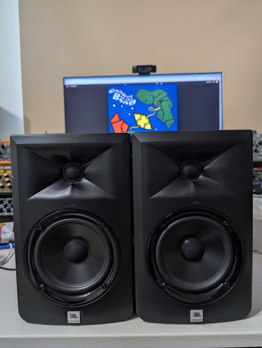 Monitoare de studio JBL LSR305 (pereche)
