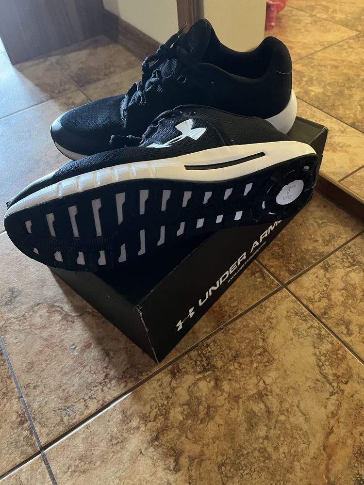 Under Armour 45,5