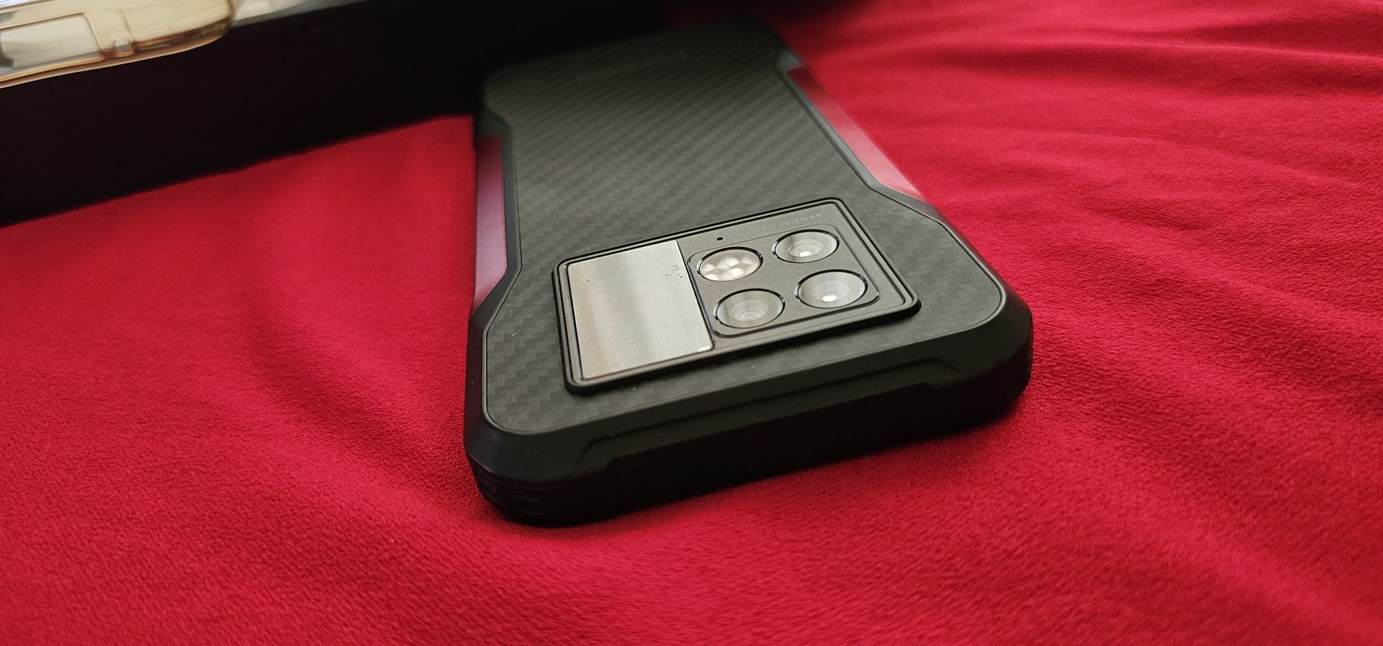 Doogee V20 5G 256GB Wine red - Чисто нов