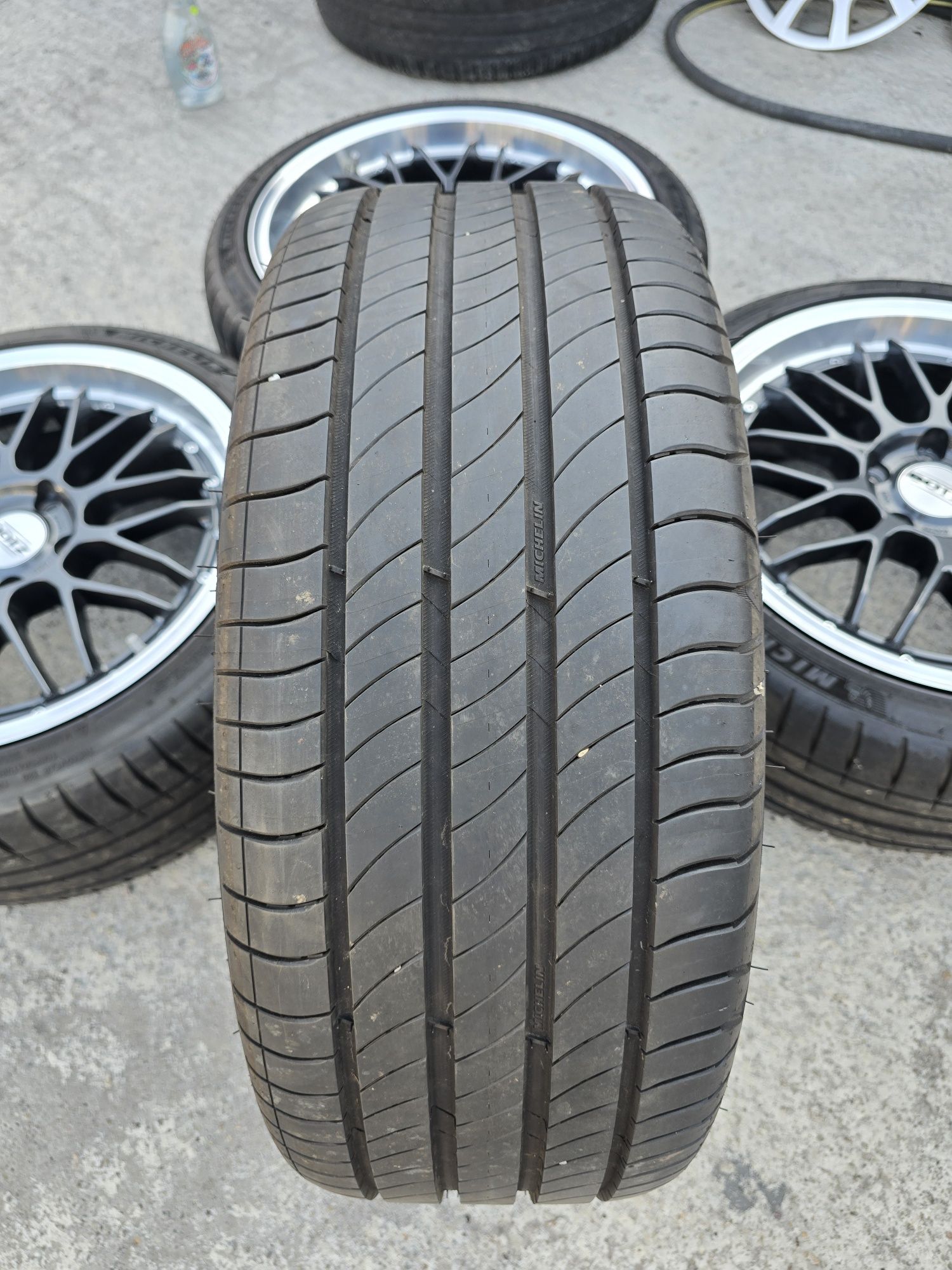 1 Броя Гума 225/40/18 Michelin Primacy 4 6,8mm 23dot