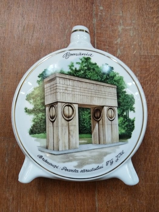 Sticla  de porțelan românească