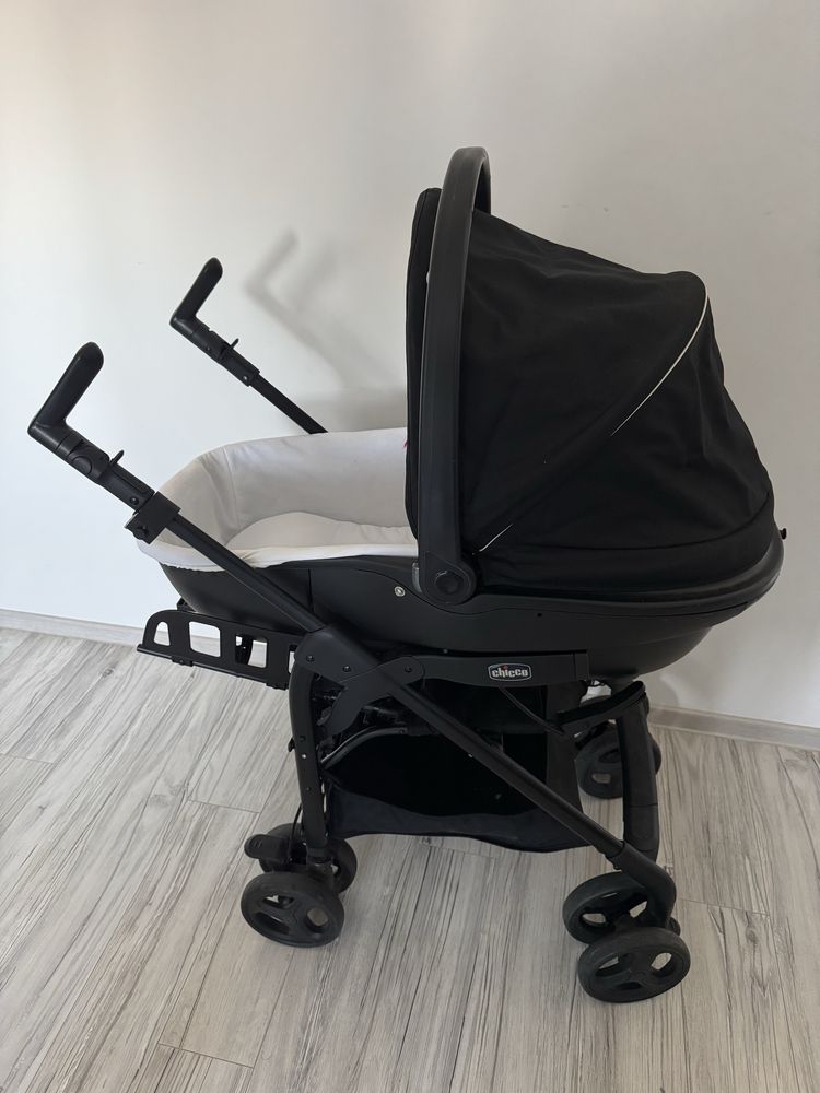 Vand Carucior Chicco 3 in 1 - Folosit