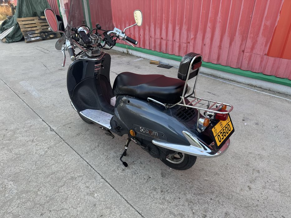 Scuter FARA PERMIS 25 km/h 49 cm AGM RETRO cu set de 80 cm