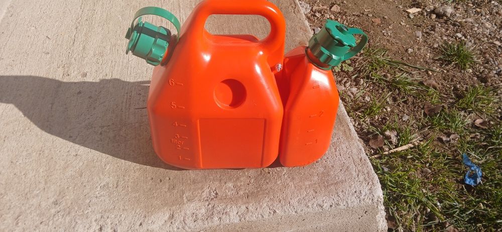 Canistra benzina si ulei 6 l si 2.5 litri