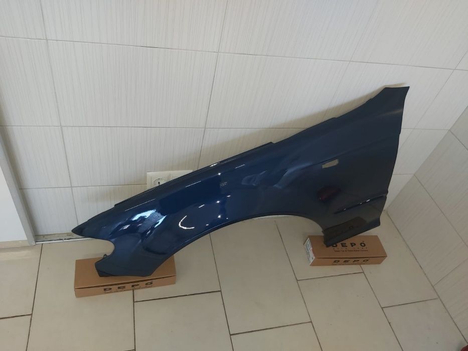 Aripa Fata Stanga BMW E46 An 2001-2005 (Cod: A07 (Albastru))