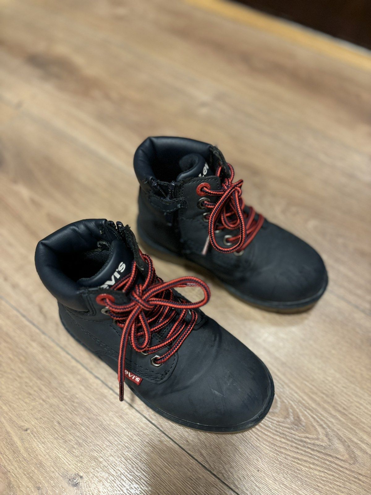 Детски боти Levi’s.