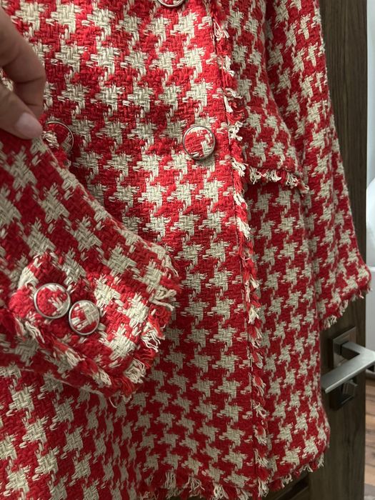 Palton Zara nou carouri