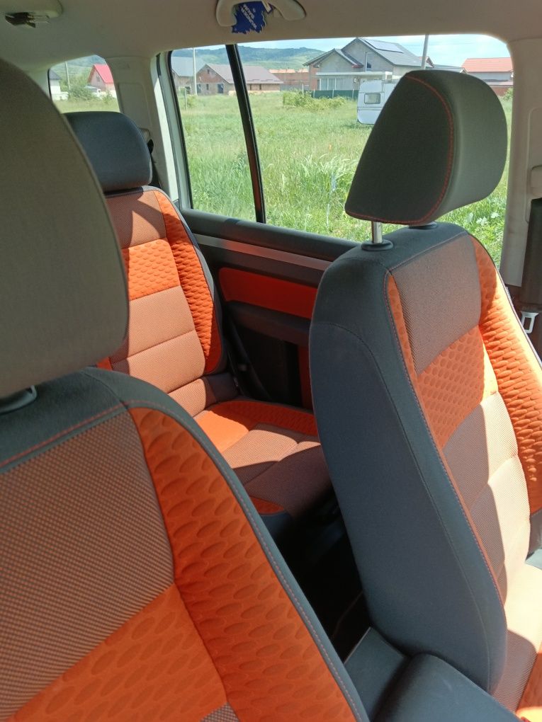 Turan Cross 1.9 Diesel  7 locuri  Euro 4