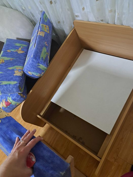 Детская кровать , длины регулируется.