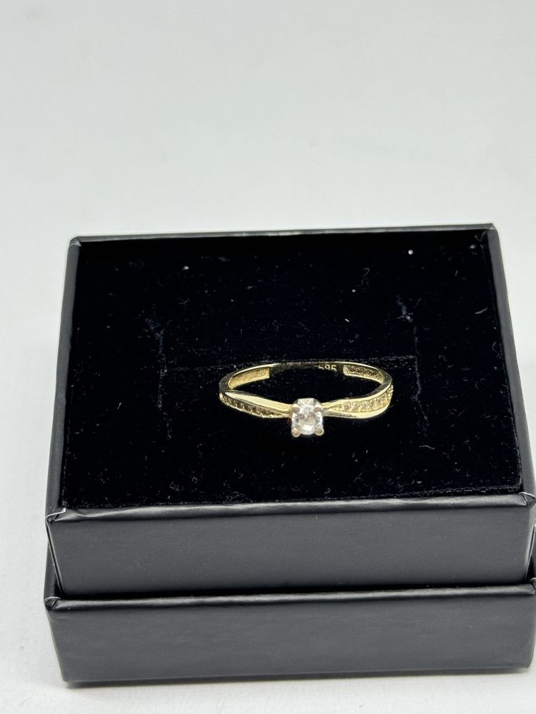 златен дамски пръстен 1.32гр 14к 585