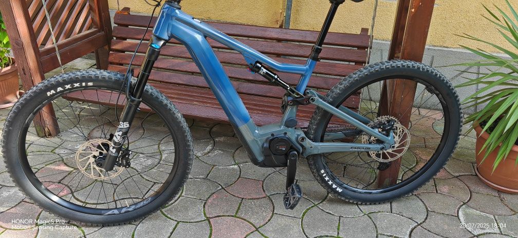Bicicleta electrica Focus Jam 2 full fox  750 w