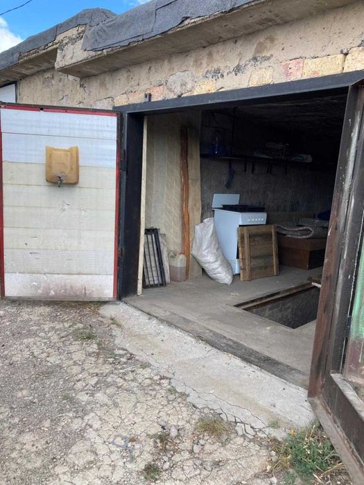 Продам гараж на две машины