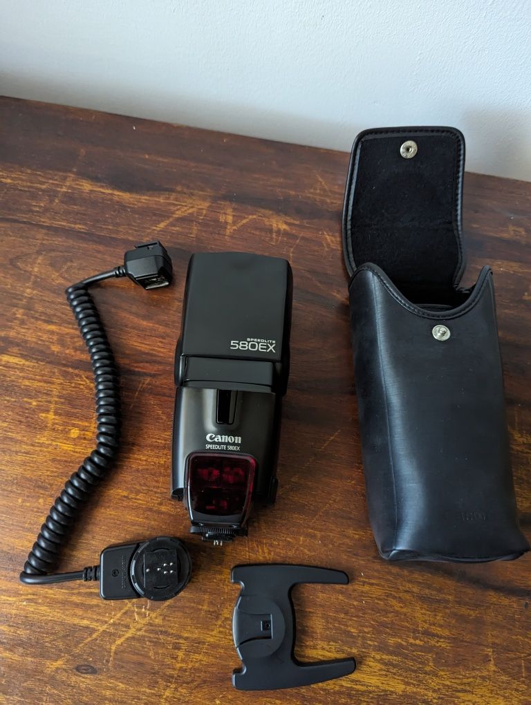 Canon EOS 20D cu geanta și accesorii