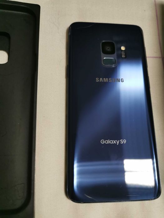 Продавам Samsung S9