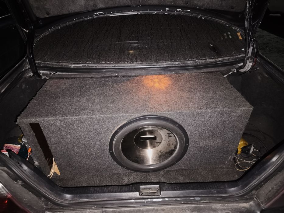 Сабвуфер продам два