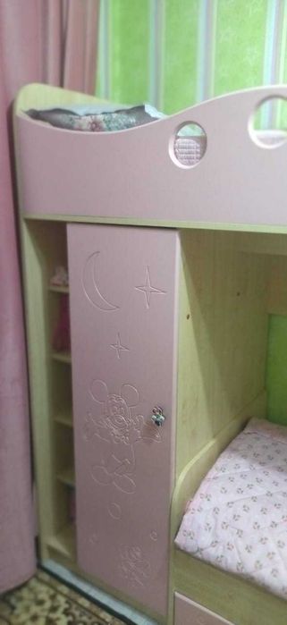двухярусная детская кровать