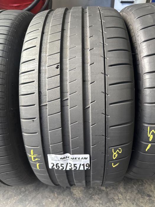 265/35/19 Michelin