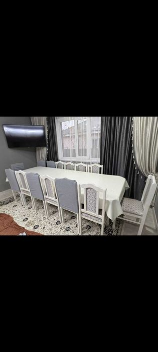 .Стол и стулья.!