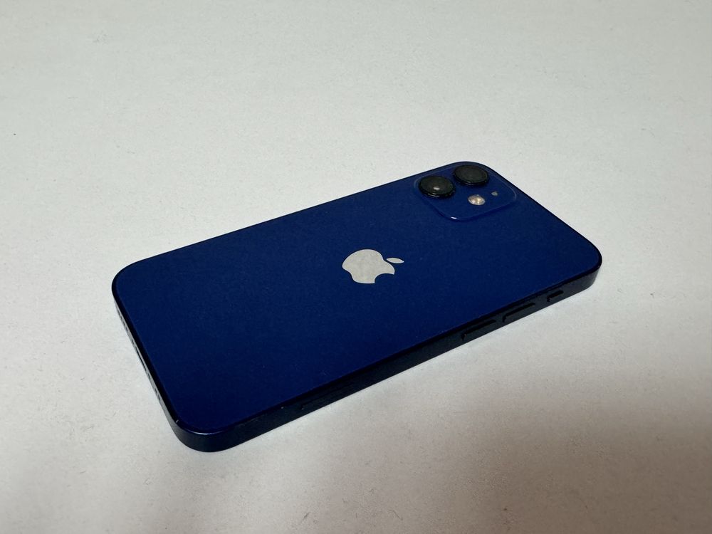 Продам Iphone 12 mini