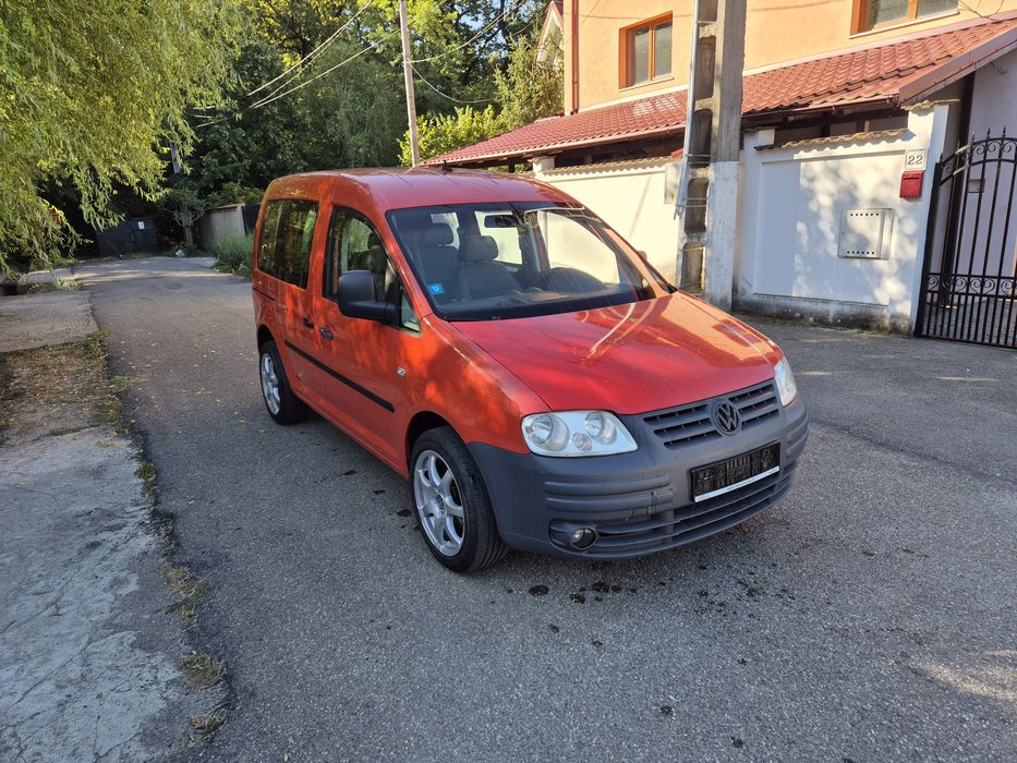 Vând Wv Caddy 1,9 TDI 105 CP //imp Germania//