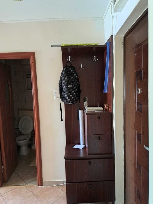 Dau spre inchiriere apartament cu 2 camere in Oltenita