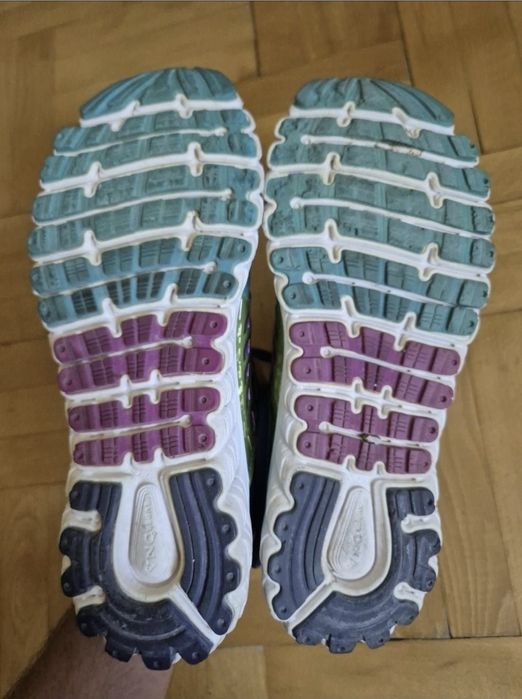 Pantofi de alergare Brooks Glycerin 14, mărimea 39 (25 cm)