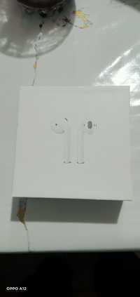 Apple AirPods, безпроводные наушники.