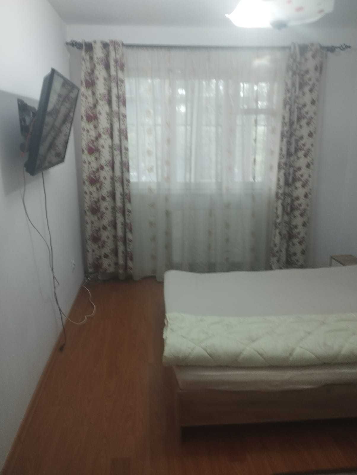 Ofer spre inchiriere apartament cu 2 camere