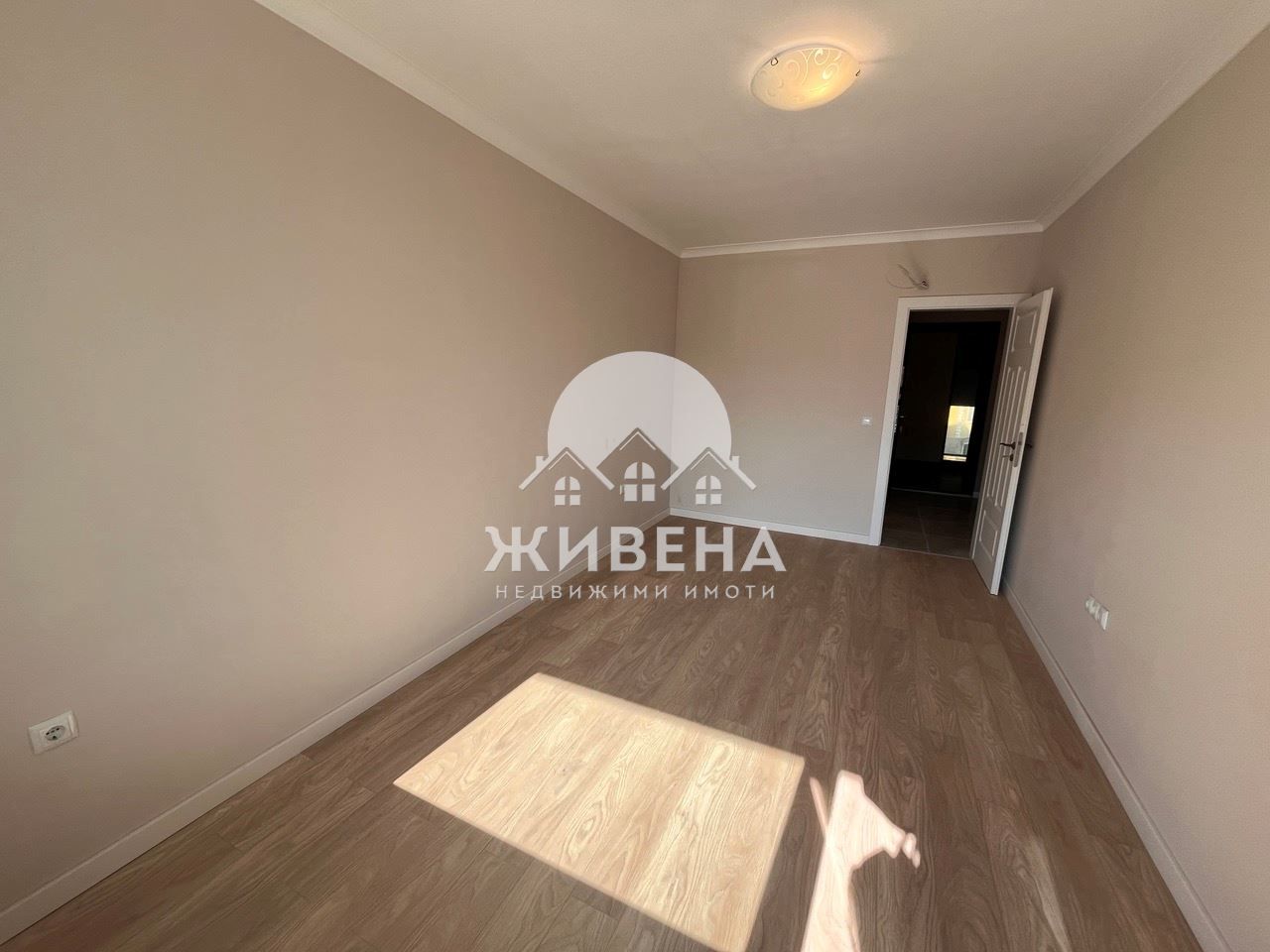 Продава се Двустаен апартамент в к.к. Св.Св. Константин и Елена - 73 кв.м за 2234 €/кв.м - Снимка #5
