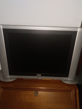 Televizor color LCD