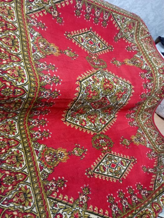 Продам Ковер 2*3 натуральная шерсть