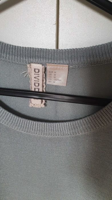 Bluza H&M cu broderie M