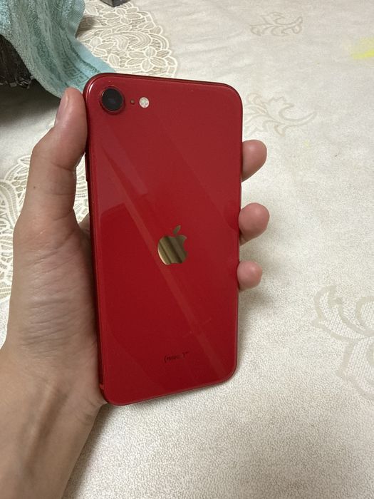 iPhone SE 2020 продам