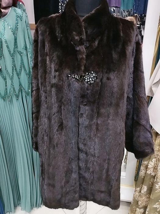 Шубы мех норка натульный цвет новые ручная работа размеры50,52,54,56