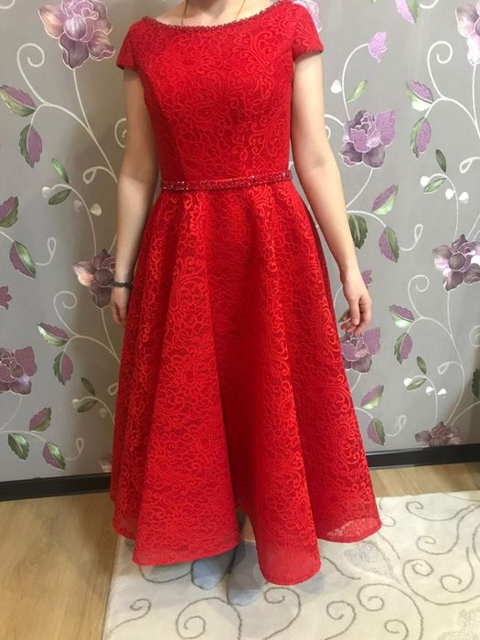 Платье в отличном состояни