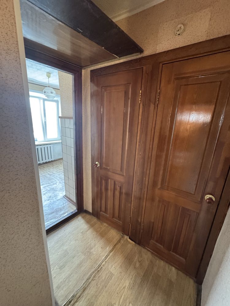 СРОЧНО!!!Продам 3 к.кв 55 кв.м р-н 8 мкрн