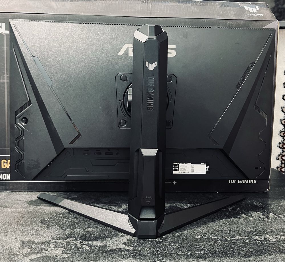 Игровой монитор ASUS TUF GAMING 27 2K 180Hz