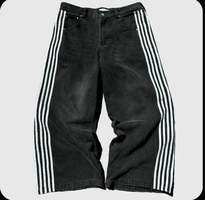 Джинсы чёрные       не б/у , абсолютно новые