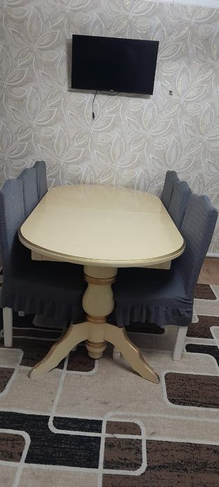 Срочно продам стол