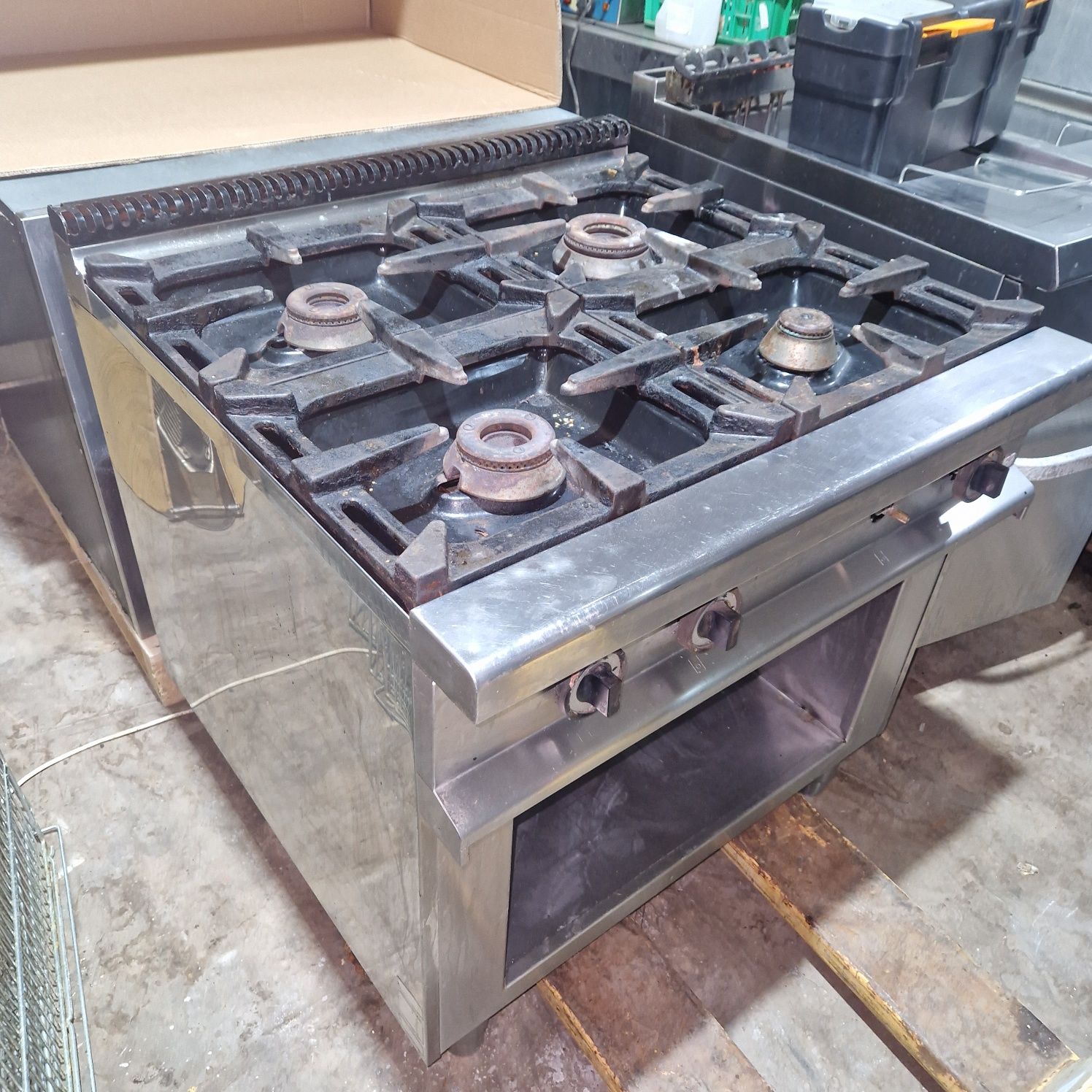 Cuptor pizza, stare buna, 380v, aragaz  din inox, de putere