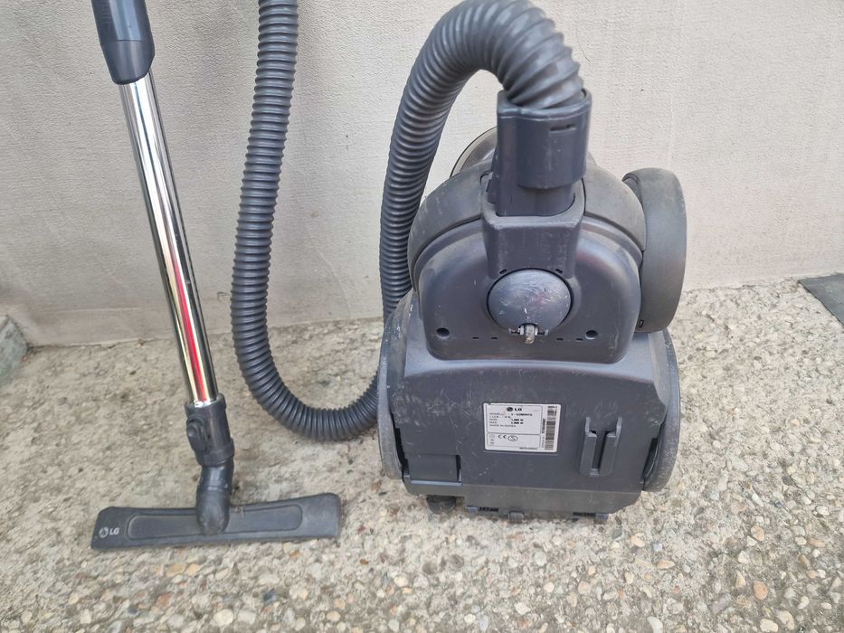 LG V-KC 902 HT | Aspirator fara sac | 2000W | 2L