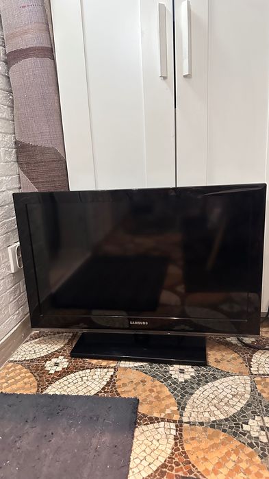 Телевизор samsung